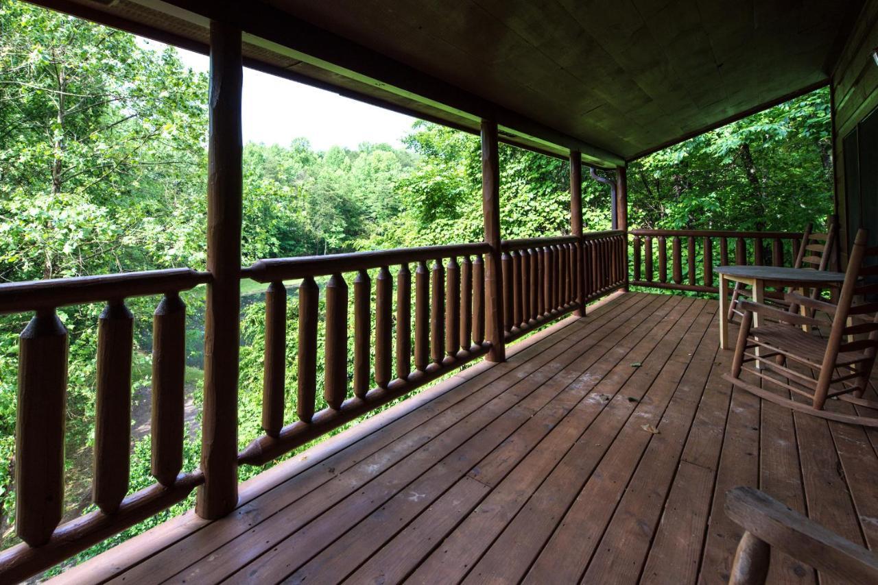 Cabin Of Dreams, 3 Bedroom Water View, Wifi, Hot Tub, Pool Table, Sleep 8 Севьервилл Экстерьер фото
