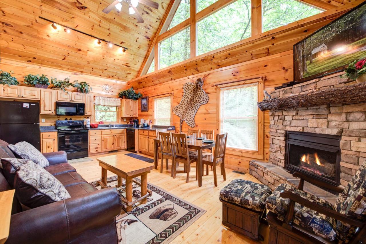 Cabin Of Dreams, 3 Bedroom Water View, Wifi, Hot Tub, Pool Table, Sleep 8 Севьервилл Экстерьер фото