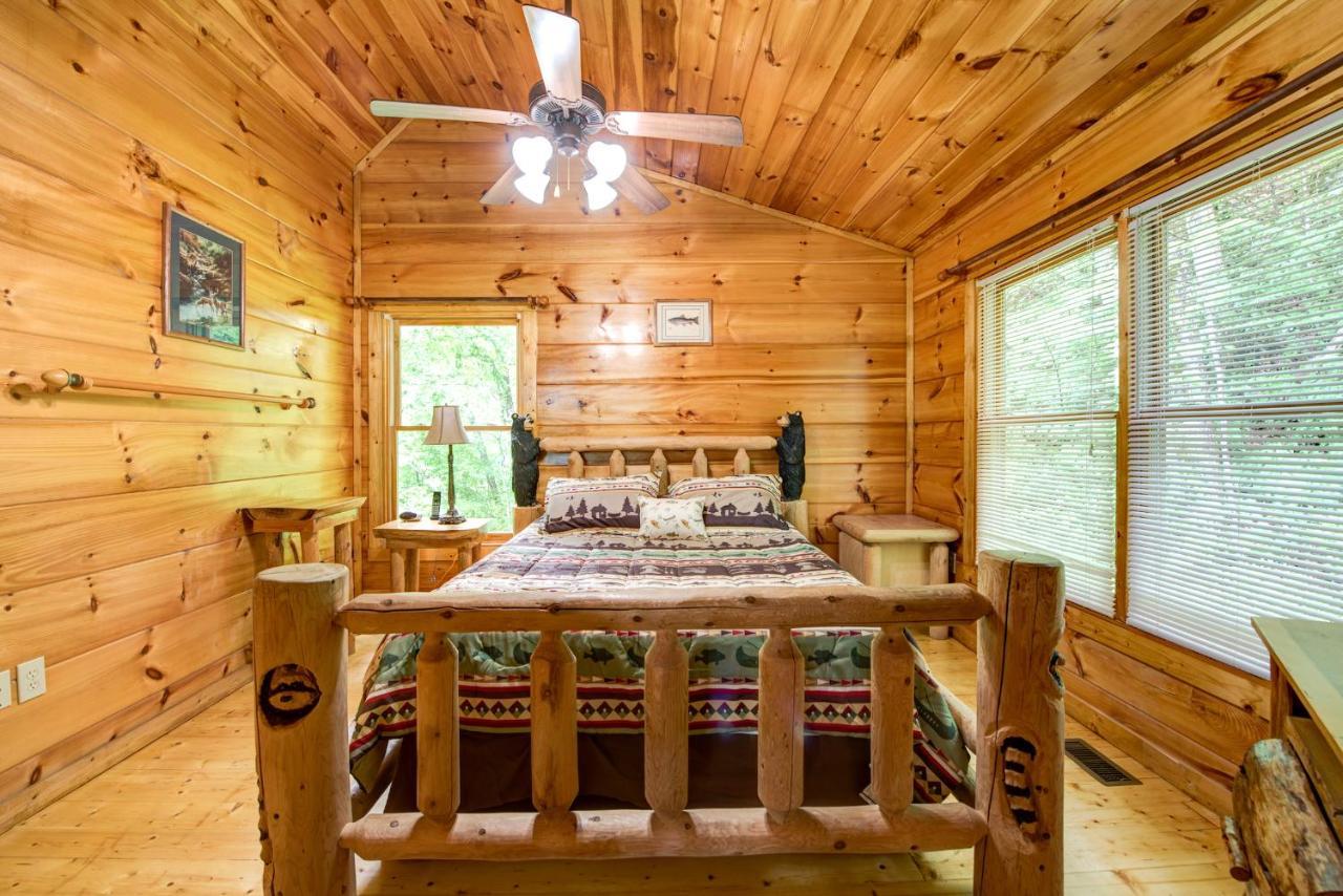Cabin Of Dreams, 3 Bedroom Water View, Wifi, Hot Tub, Pool Table, Sleep 8 Севьервилл Экстерьер фото